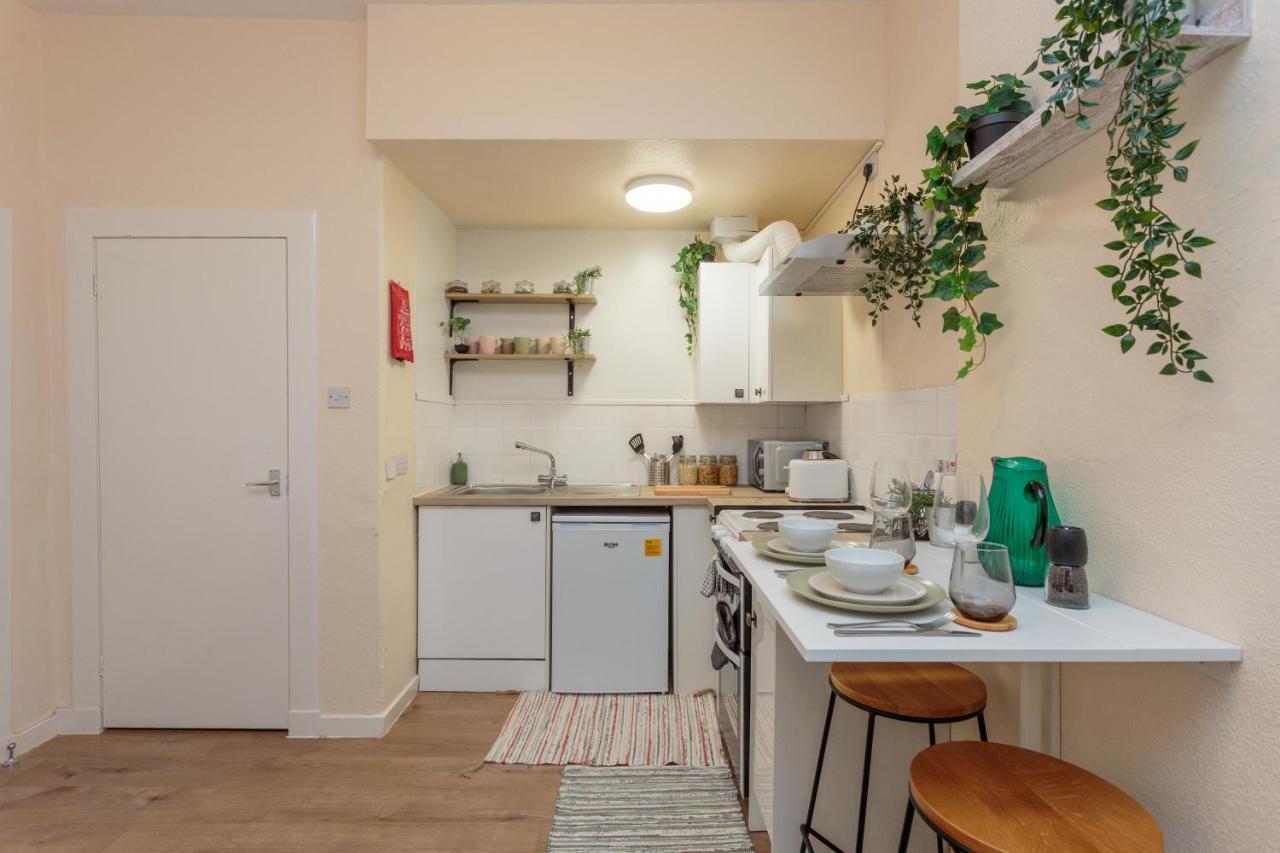 Cozy 1B Groundfloor - 8 Minute From City Centre Edinburgh Eksteriør billede